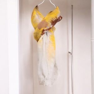 Ugg NWOT cashmere blend ikat scarf